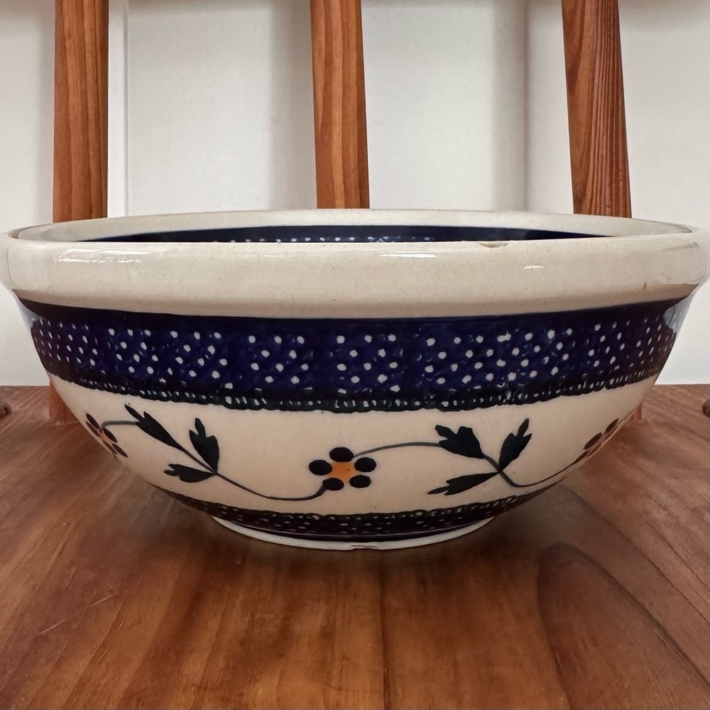Hand-Painted Ceramic Serving Bowl in White and Navy - Picture 1 of 9